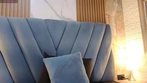 salome_cruxx online show from 04-15-26, 12:01