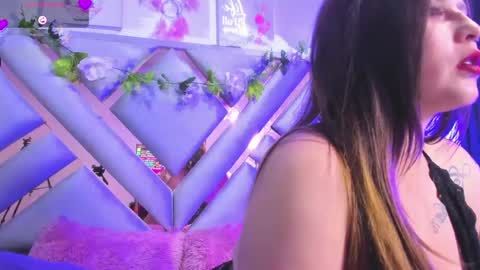 Salome online show from 05-13-26, 07:33