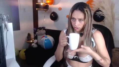 Snapshot of salome_drasin chatting on 10-30-25, 08:49 salome_drasin online show from 10-30-25, 08:49