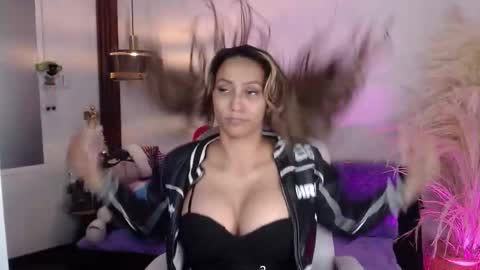 Snapshot of salome_drasin chatting on 11-22-25, 08:41 salome_drasin online show from 11-22-25, 08:41