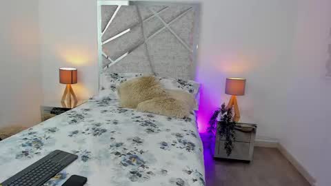 salomedyla online show from 02-20-25, 01:25