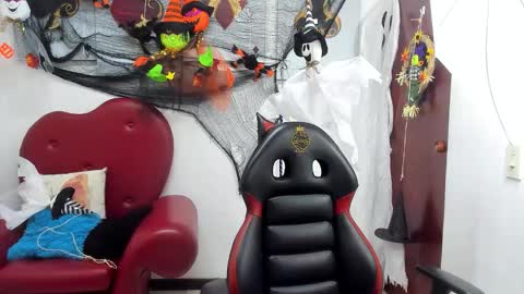 Snapshot of salomee_diazz chatting on 11-01-25, 09:06 Salomee diazz online show from 11-01-25, 09:06