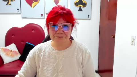 Snapshot of salomee_diazz chatting on 11-25-25, 09:15 Salomee diazz online show from 11-25-25, 09:15