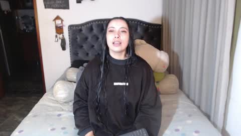 yenny online show from 03-31-26, 03:30