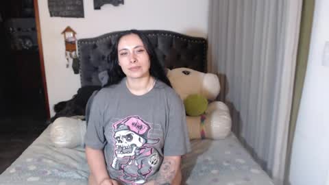 yenny online show from 04-28-26, 04:17