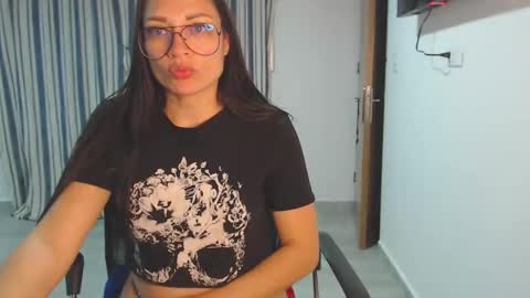 Snapshot of salomesaints chatting on 01-10-25, 02:14 salome online show from 01-10-25, 02:14