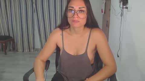 Snapshot of salomesaints chatting on 11-12-25, 11:03 salome online show from 11-12-25, 11:03