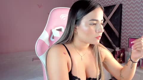 Salome online show from 01-17-25, 04:49