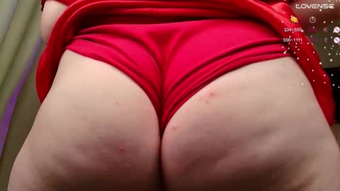 Snapshot of salut_love chatting on 09-26-25, 03:16 Ruby online show from 09-26-25, 03:16