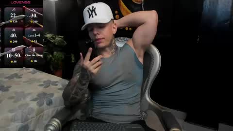Snapshot of salvatore_damore chatting on 04-27-26, 05:22 SALVATORE online show from 04-27-26, 05:22