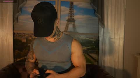 Snapshot of salvatore_damore chatting on 05-12-26, 05:43 SALVATORE online show from 05-12-26, 05:43