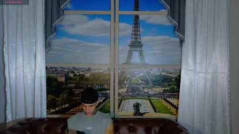 Snapshot of salvatore_damore chatting on 05-14-26, 05:42 SALVATORE online show from 05-14-26, 05:42