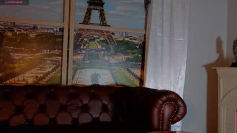 Snapshot of salvatore_damore chatting on 05-15-26, 05:42 SALVATORE online show from 05-15-26, 05:42