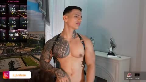 Snapshot of salvatore_damore chatting on 05-19-26, 06:47 SALVATORE online show from 05-19-26, 06:47
