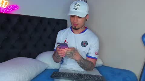   online show from 07-02-26, 03:23