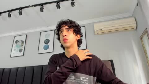 salvatore  online show from 02-23-25, 01:42