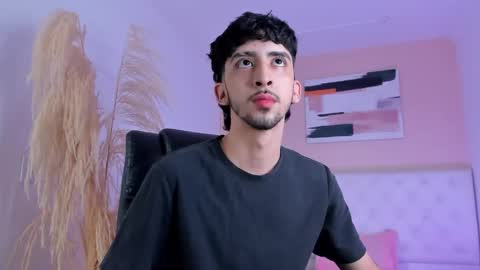 salvatore  online show from 09-21-25, 08:54