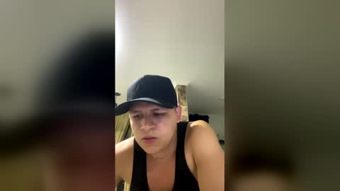 Snapshot of sam544469 chatting on 05-08-26, 05:46 sam544469 online show from 05-08-26, 05:46