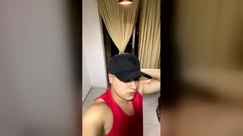 Snapshot of sam544469 chatting on 05-09-26, 12:38 sam544469 online show from 05-09-26, 12:38