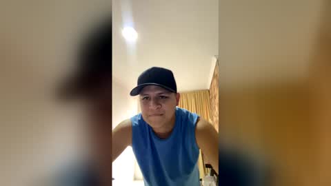 Snapshot of sam544469 chatting on 05-12-26, 06:49 sam544469 online show from 05-12-26, 06:49