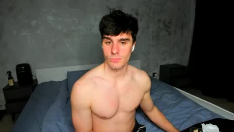 Snapshot of sam_huston18 chatting on 05-20-26, 09:43 BACK IN 2 WEEKS online show from 05-20-26, 09:43