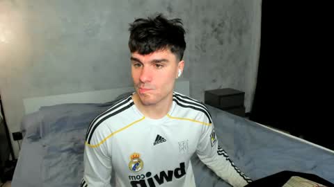 Snapshot of sam_huston18 chatting on 06-04-26, 05:35 BACK IN 2 WEEKS online show from 06-04-26, 05:35