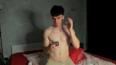 Snapshot of sam_huston18 chatting on 06-13-26, 06:06 BACK IN 2 WEEKS online show from 06-13-26, 06:06