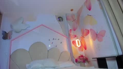 sam_naughty18 online show from 07-16-26, 03:56