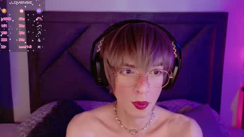 Snapshot of sam_russo chatting on 02-07-25, 08:01 Sam online show from 02-07-25, 08:01