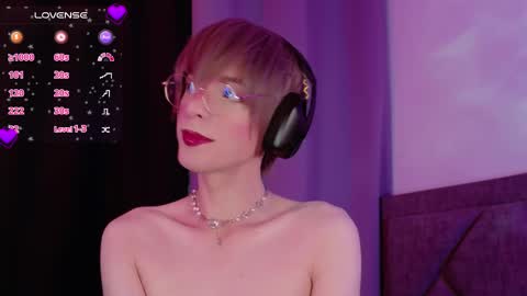 Snapshot of sam_russo chatting on 02-23-25, 05:56 Sam online show from 02-23-25, 05:56