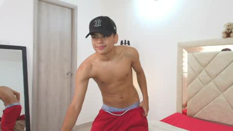 Snapshot of sam_tnt9 chatting on 05-07-26, 03:06 sam_tnt9 online show from 05-07-26, 03:06