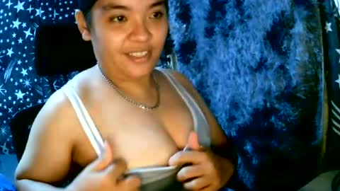 Snapshot of sam_yang09 chatting on 07-15-26, 12:16 sam_yang09 online show from 07-15-26, 12:16