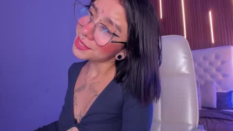 Snapshot of samabiecrussie chatting on 05-04-26, 11:01 samabiecrussie online show from 05-04-26, 11:01