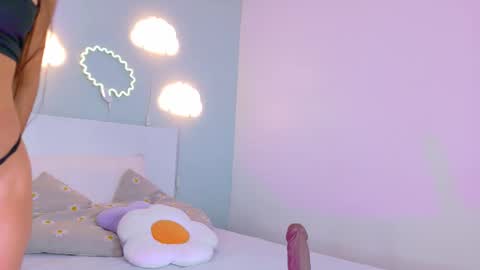   online show from 12-05-25, 11:41