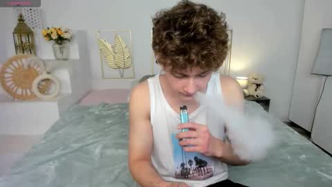 Snapshot of samanie_ chatting on 09-25-25, 02:21 Sam online show from 09-25-25, 02:21