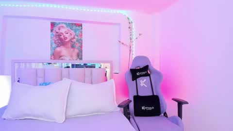 Samanta online show from 11-24-25, 02:17