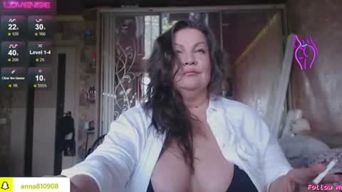 Snapshot of samanta_shy chatting on 06-15-26, 10:17 Marry online show from 06-15-26, 10:17