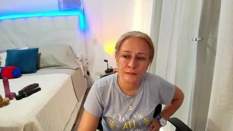 Snapshot of samanta_stone69 chatting on 06-09-26, 09:59 Samanta Stone online show from 06-09-26, 09:59