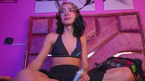 Snapshot of samantaa_liov chatting on 05-05-26, 07:44 samantaa_liov online show from 05-05-26, 07:44