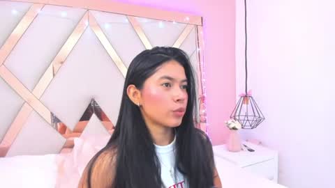Snapshot of samantaa_shy chatting on 07-24-26, 02:31 sam online show from 07-24-26, 02:31