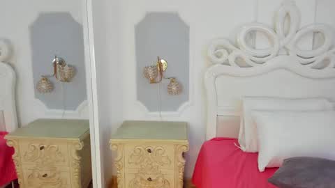 Snapshot of samantamarquez chatting on 02-27-25, 11:04 Samanta online show from 02-27-25, 11:04