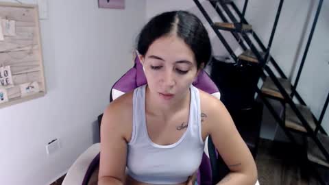 Snapshot of samantha2girl chatting on 11-26-25, 06:31 samantha online show from 11-26-25, 06:31