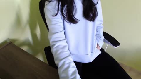 samantha_699 online show from 12-22-25, 06:05