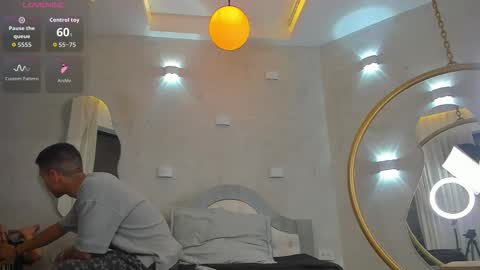 Snapshot of samantha_and_bastian chatting on 02-11-26, 04:39 samantha_and_bastian online show from 02-11-26, 04:39