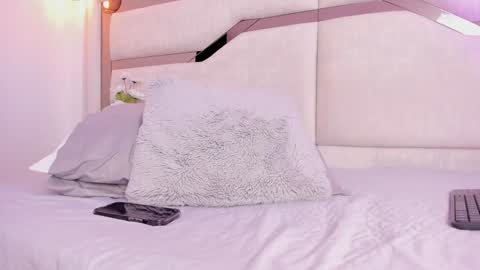 Samantha Beckham online show from 01-30-25, 05:17