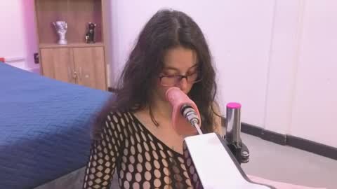 Snapshot of samantha_blow chatting on 04-22-26, 04:04 samantha_blow online show from 04-22-26, 04:04