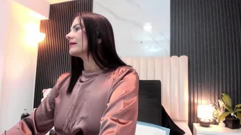 Samantha online show from 11-20-25, 04:01