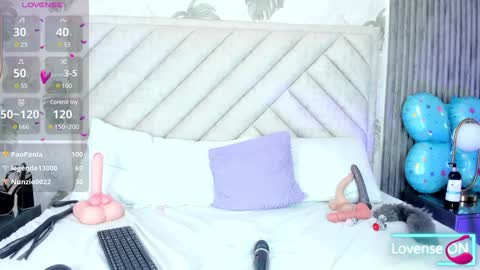 Snapshot of samantha_duque11 chatting on 01-05-25, 03:11 Samantha online show from 01-05-25, 03:11