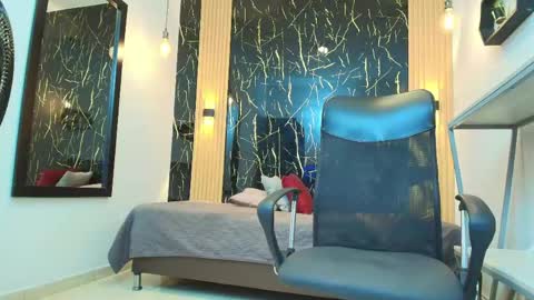 Snapshot of samantha_fox8 chatting on 05-15-26, 10:55 online show from 05-15-26, 10:55