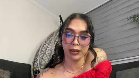 Snapshot of samanthabernardo_ chatting on 06-18-26, 04:35 Samantha Bernardo online show from 06-18-26, 04:35